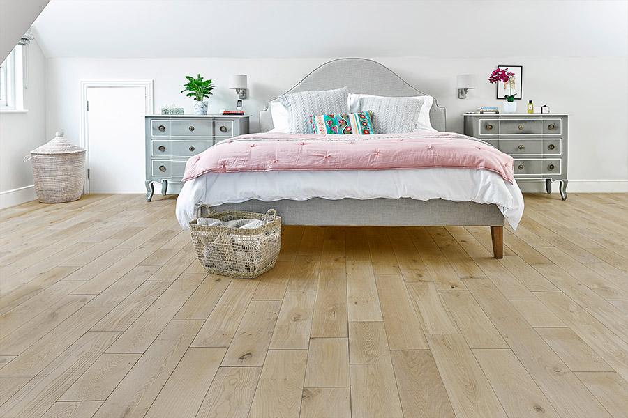 Professional Solid Wood European Rustic Oak Flooring 18mm X 150mm - 4 Colours